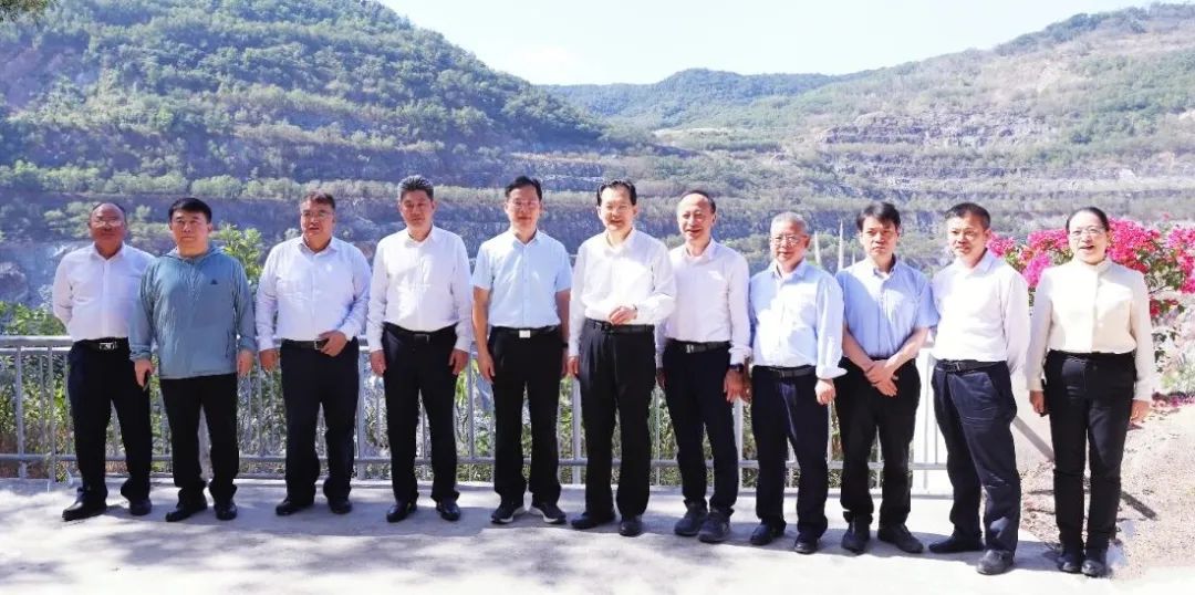 自然资源部到海南矿业开展新一轮找矿突破战略行动专题调研3.jpg